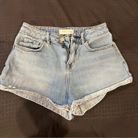 Light wash blue shorts/Size 23 high rise short - Picture 1 of 3